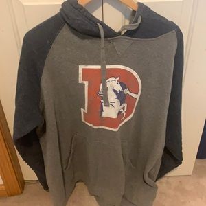 Fanatic’s Denver Bronco Hooded Sweatshirt Size XXL